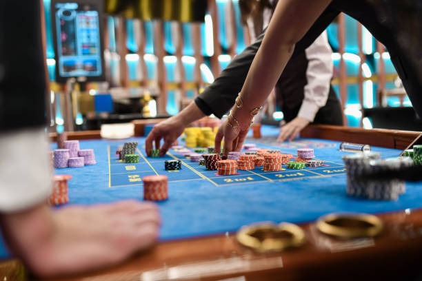 fun lotre platform interface showing sportsbook and live-dealer sections